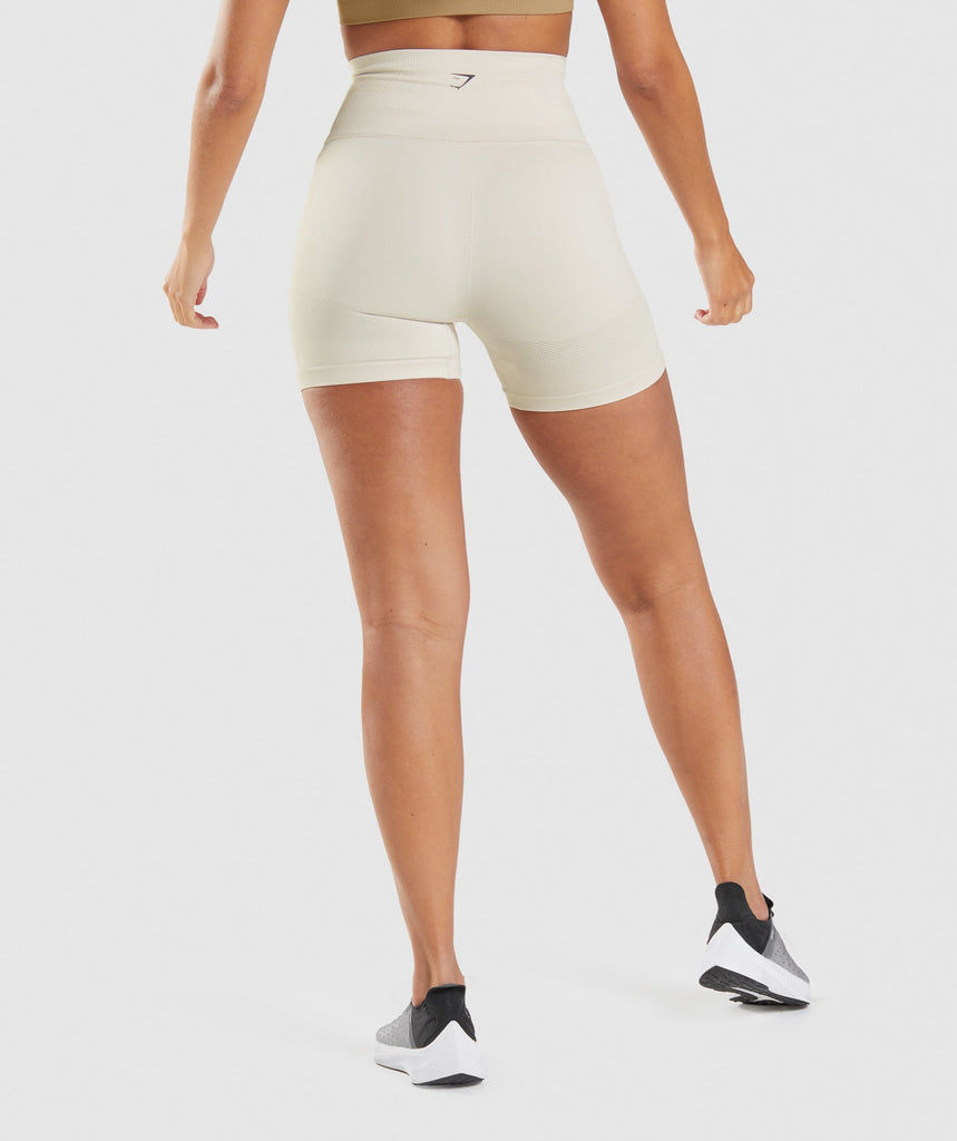 Gymshark Energy Seamless Shorts - Coconut White | Gymshark