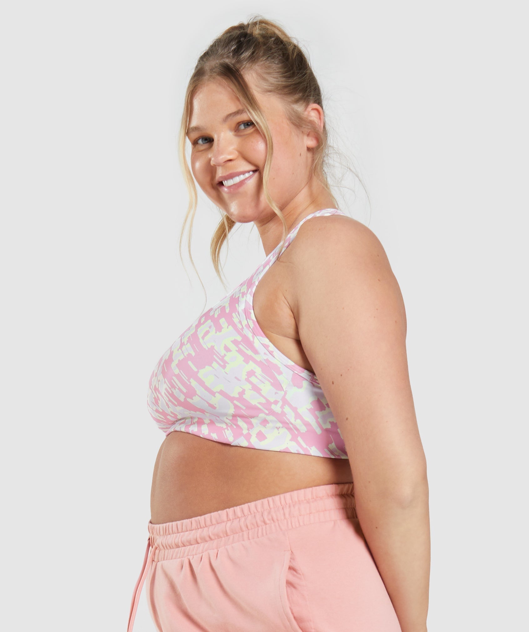 Essential Sports Bra - Baby Pink – AXELEGRO