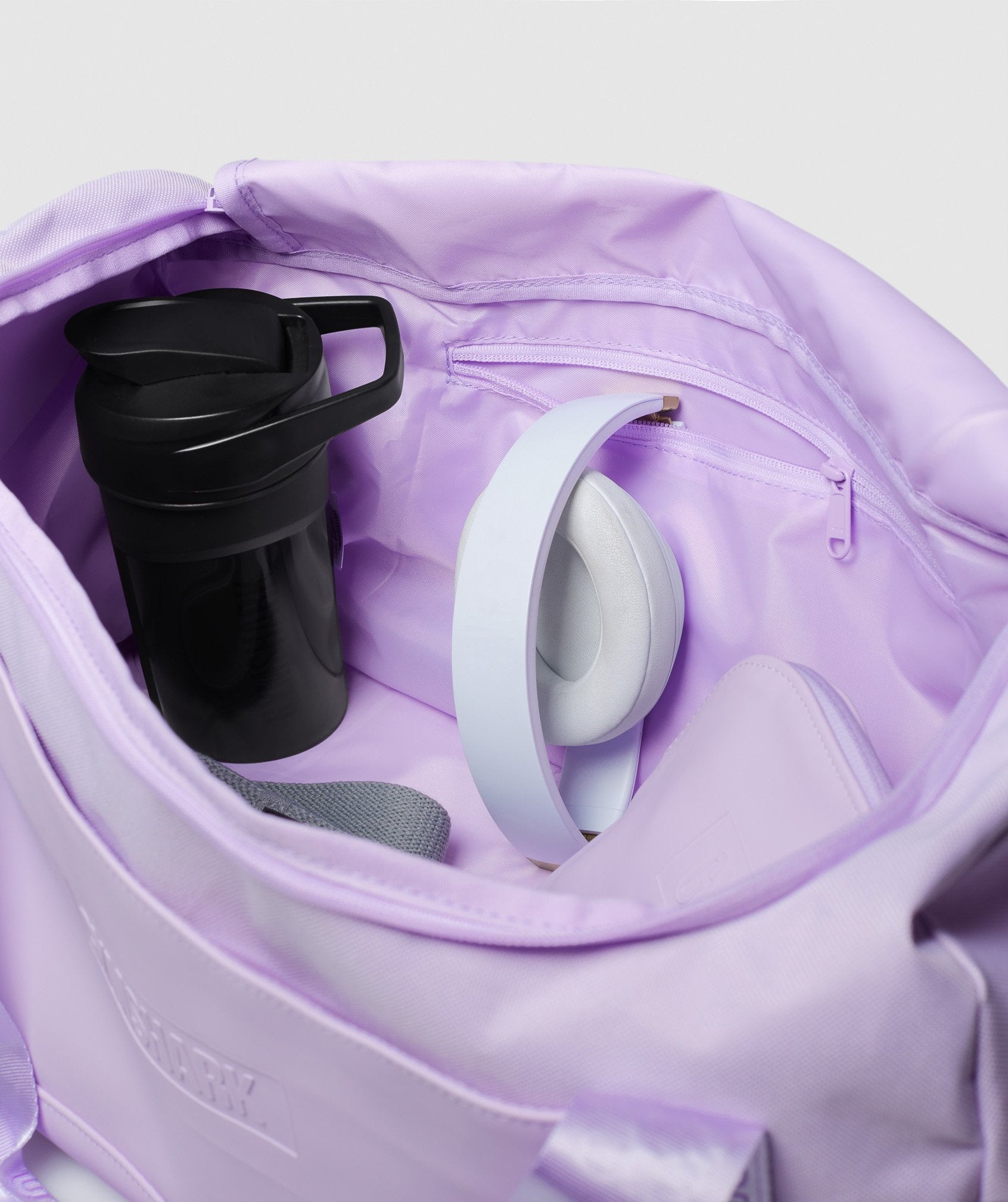 Everyday Gym Bag in Light Purple - view 5