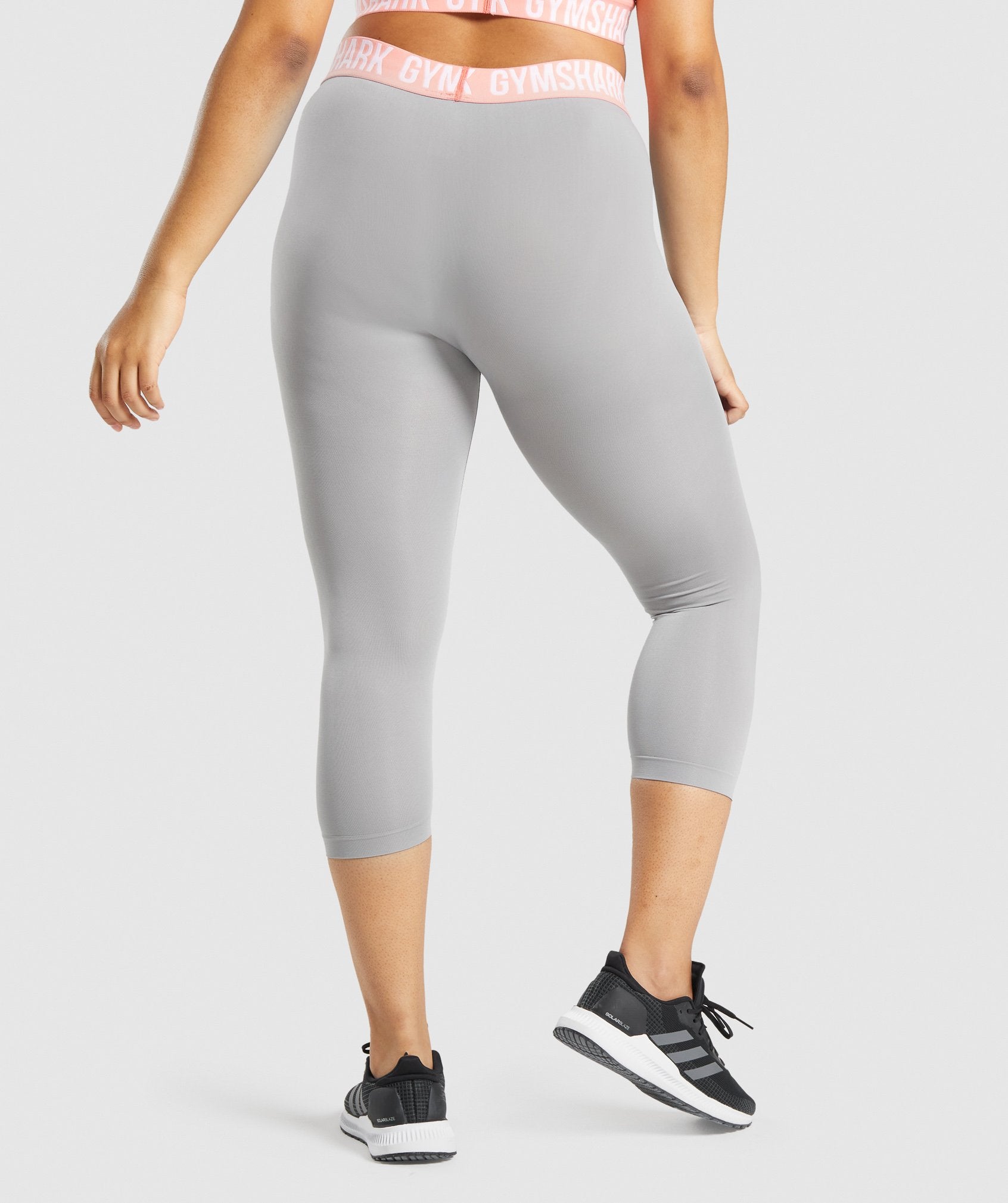 Fit Seamless Cropped Leggings in Smokey Grey