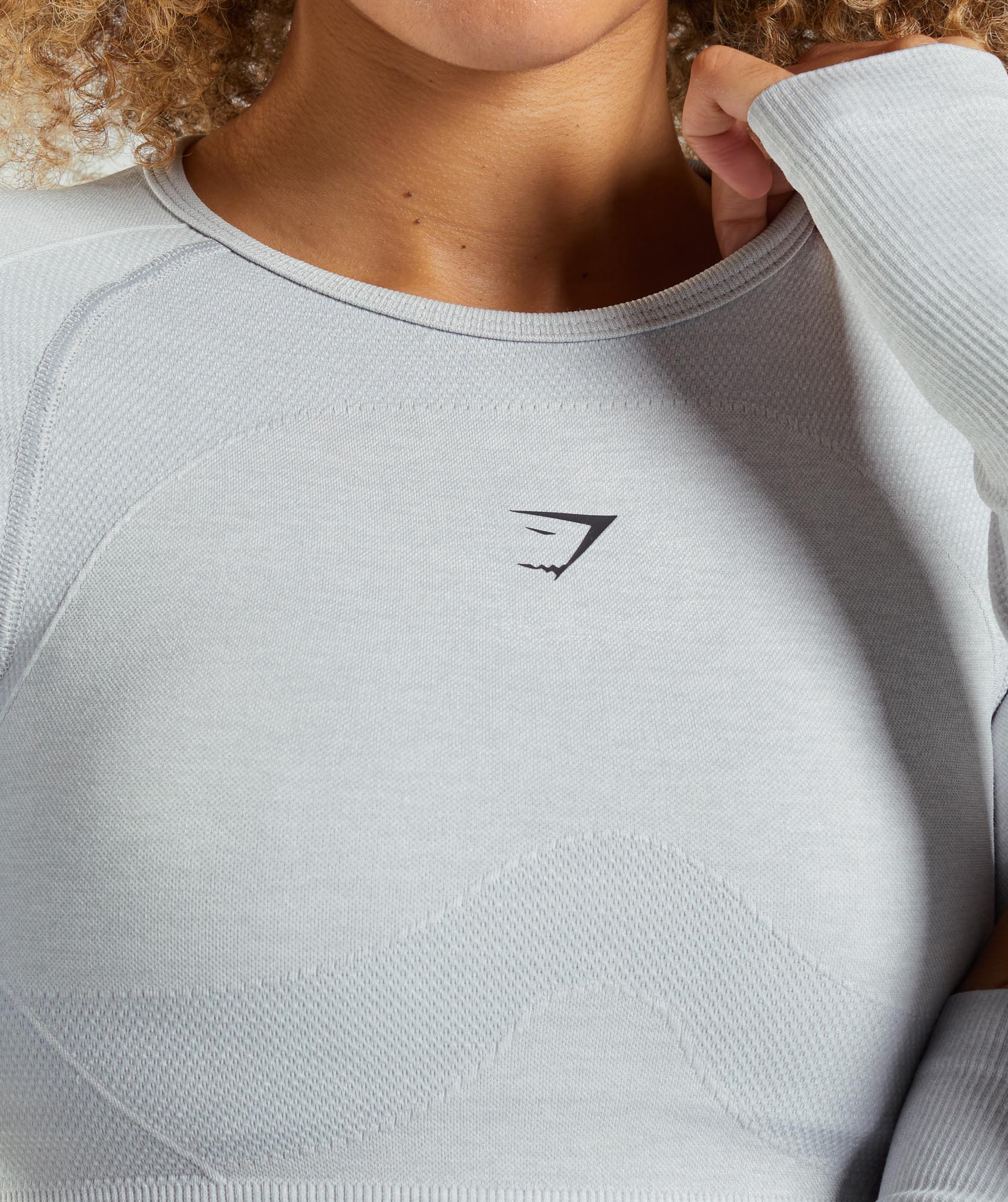 Gymshark - FLEX SPORTS LONG SLEEVE CROP TOP on Designer Wardrobe