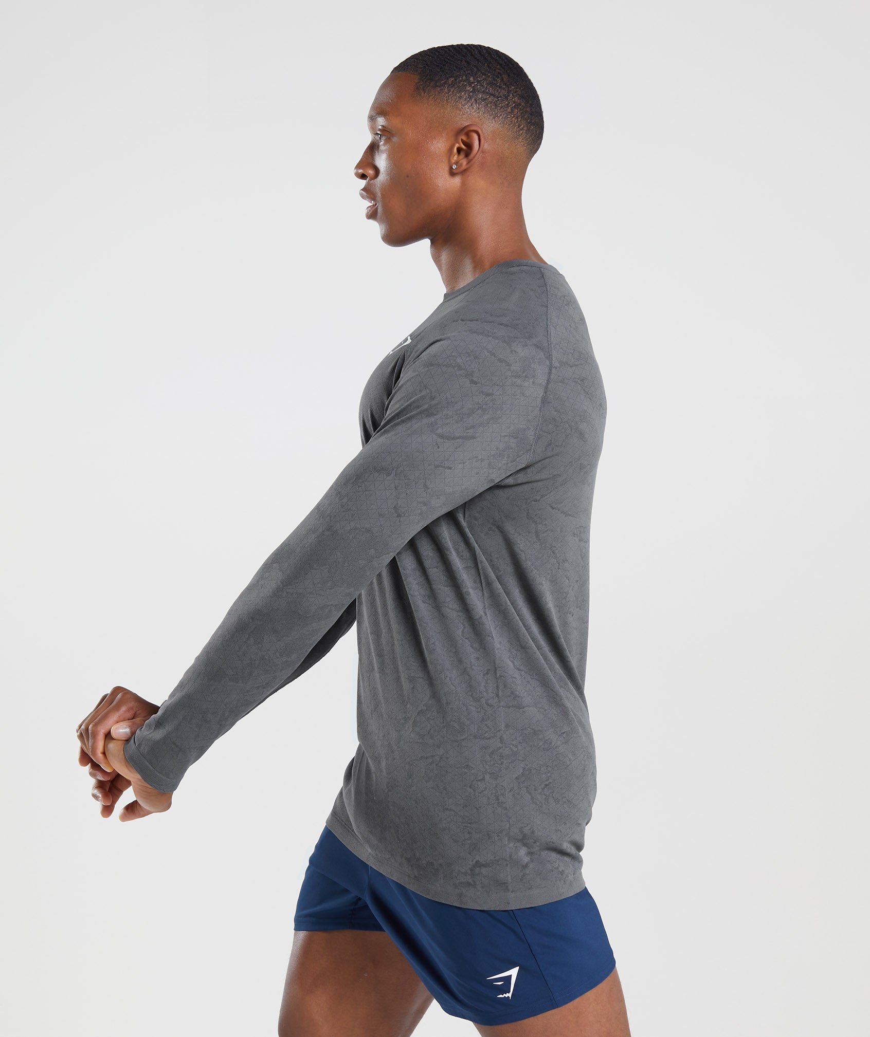 Geo Seamless Long Sleeve T-Shirt in Charcoal Grey/Black