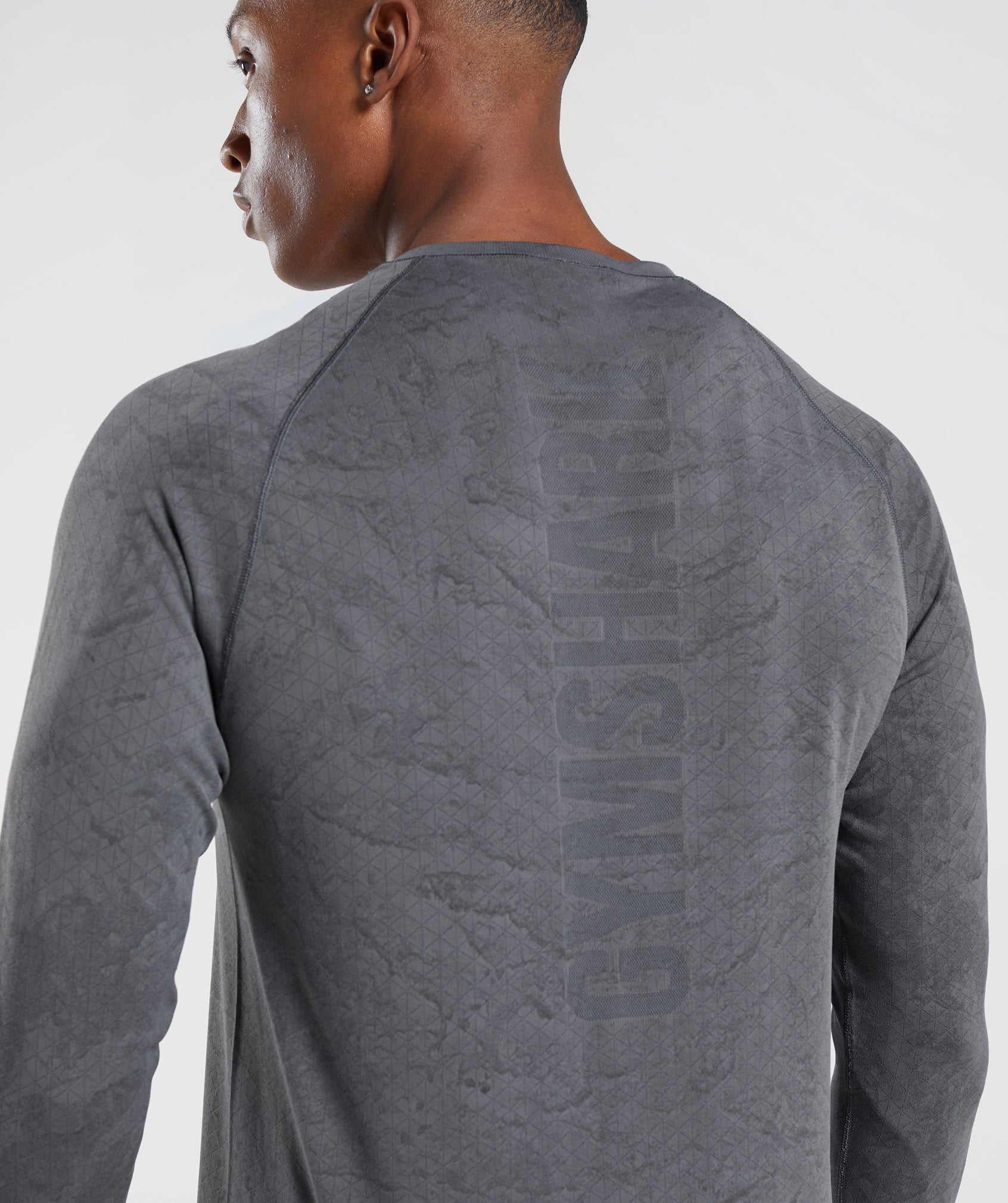 Geo Seamless Long Sleeve T-Shirt in Charcoal Grey/Black