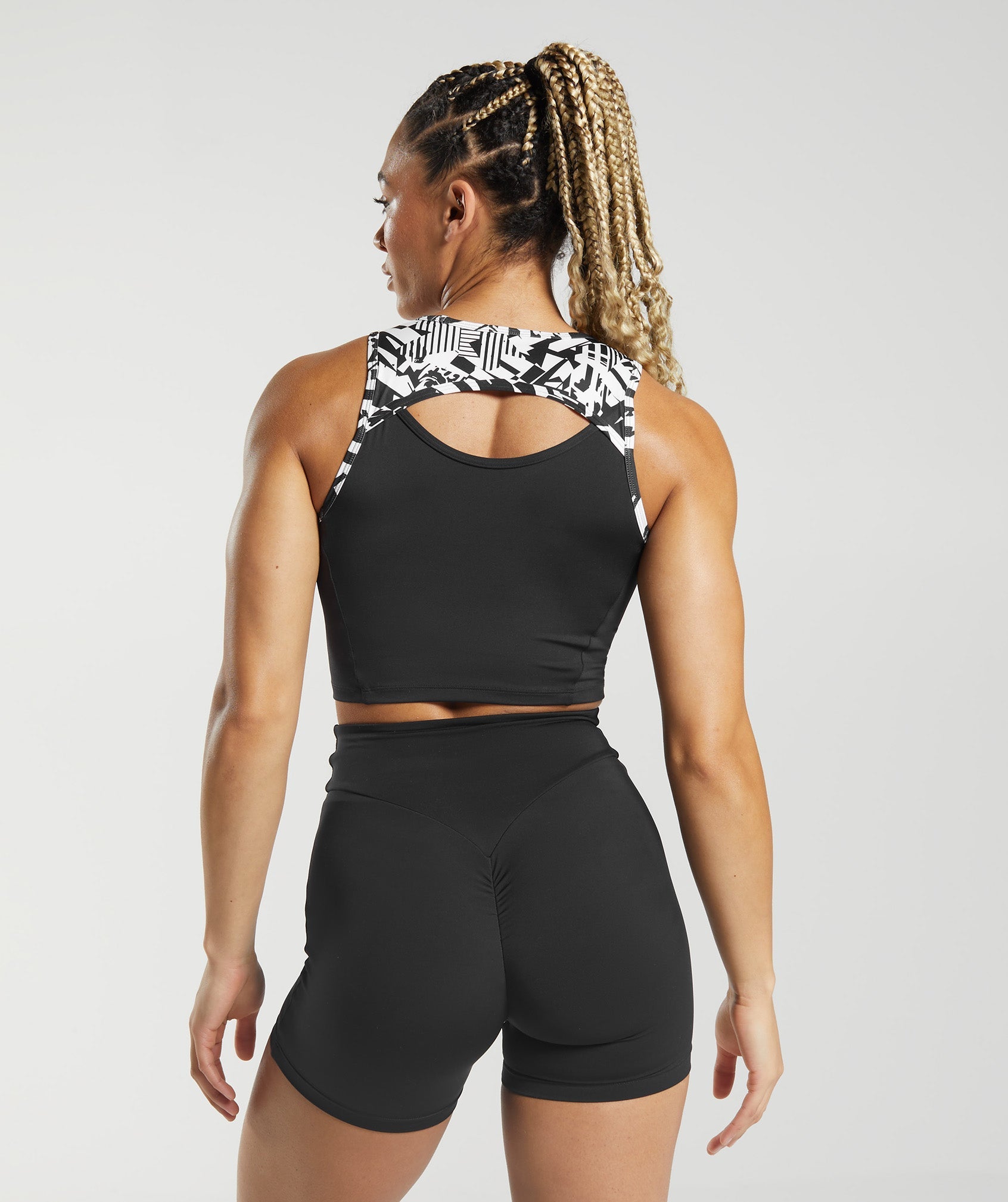 Black & Grey Camo Crop Bra Perfect for Studio Workouts & More – Born Nouli