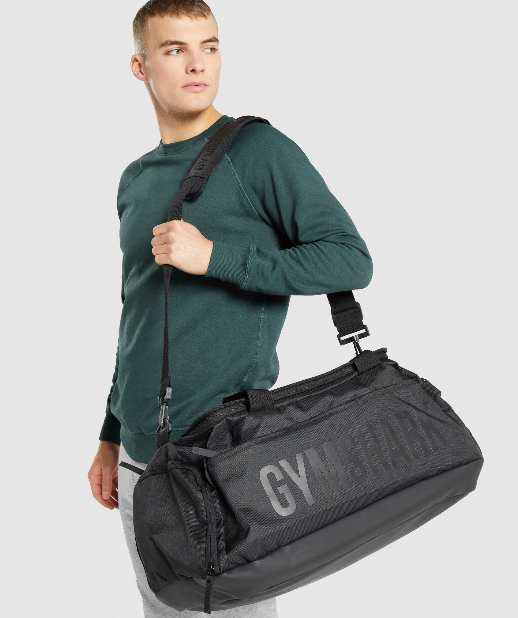 Lifting Club Gym Bag in Black