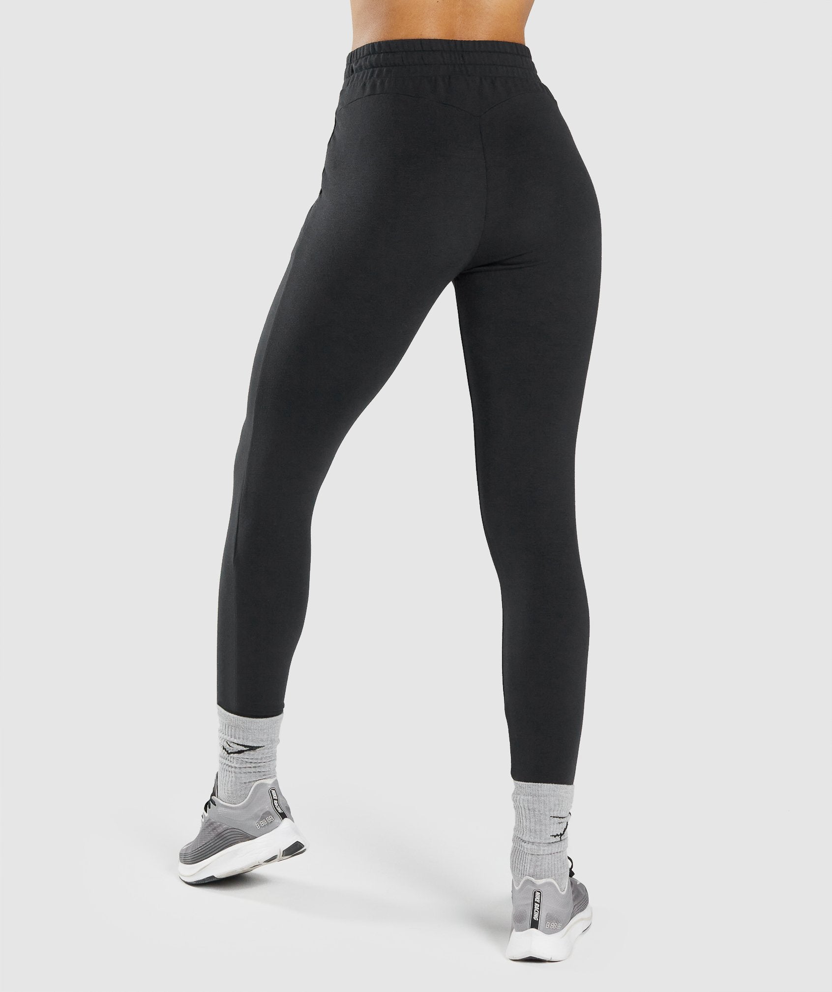 Gymshark Training Joggers Drawstring Sweatpants Women's Burgundy Pippa  Medium : r/gym_apparel_for_women