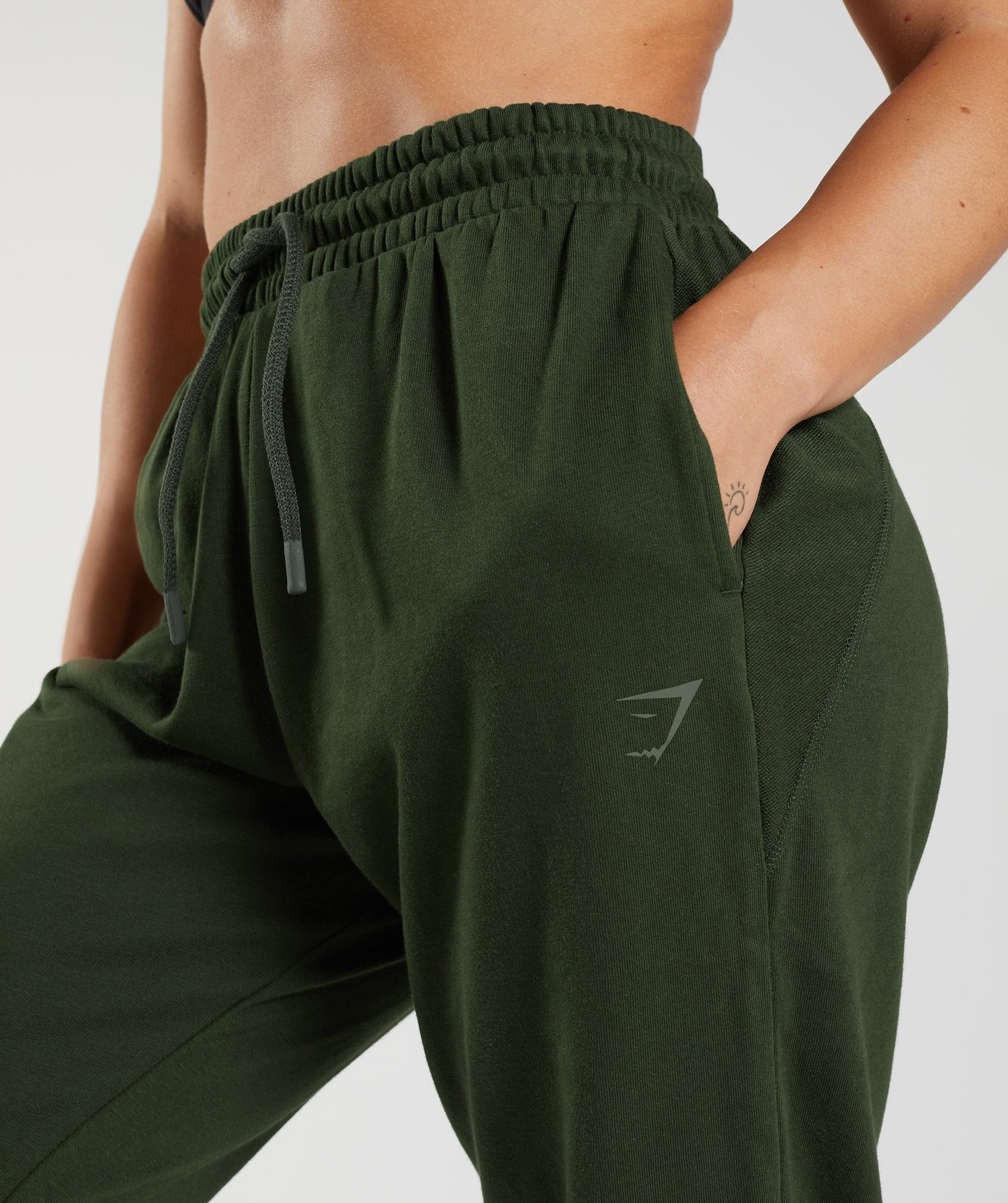 Gymshark Essential Oversized Joggers - Moss Olive