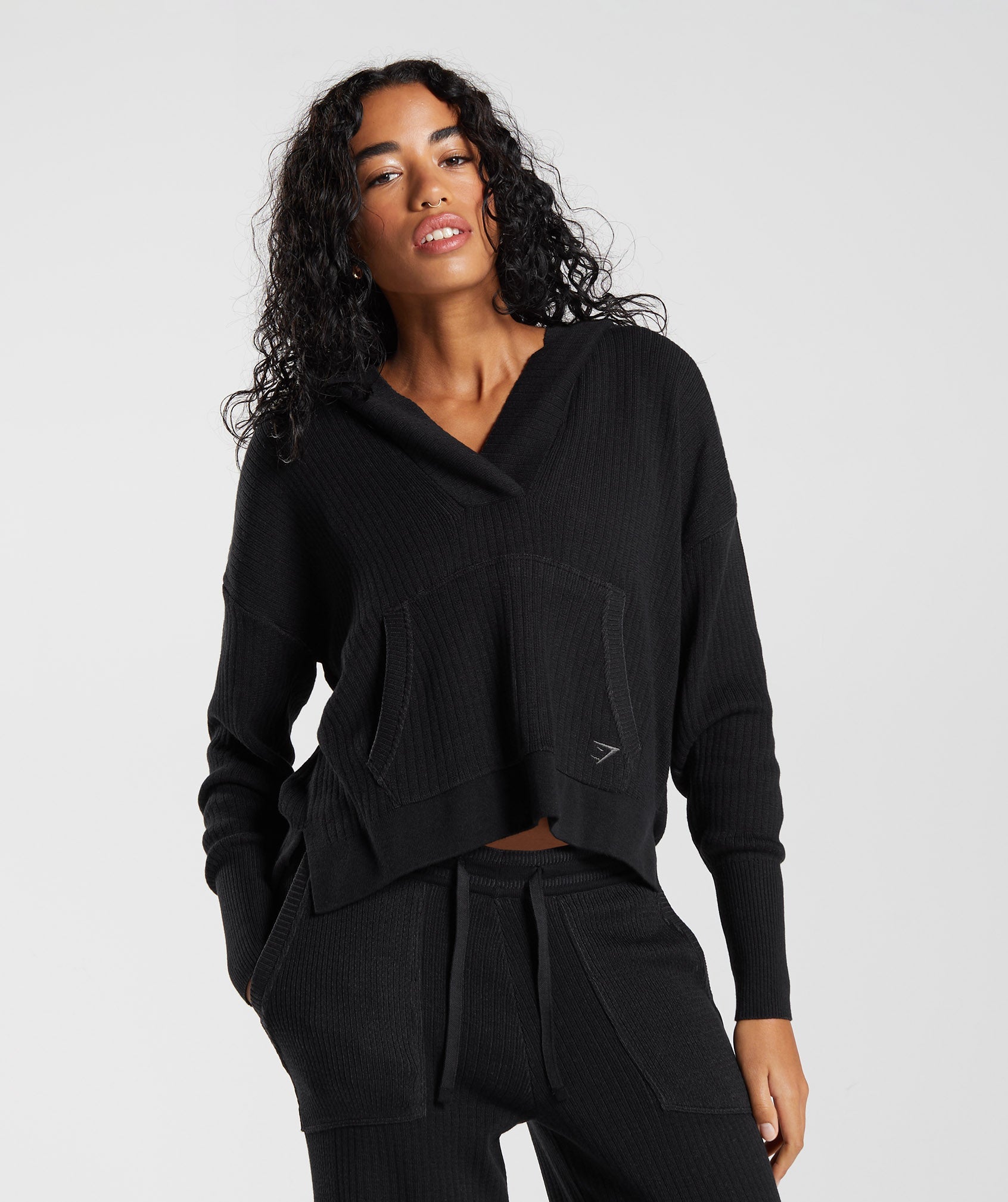 Gymshark Women's Pause Knitwear Relaxed Fit Hoodie CL5 Black/Onyx Gray  Medium