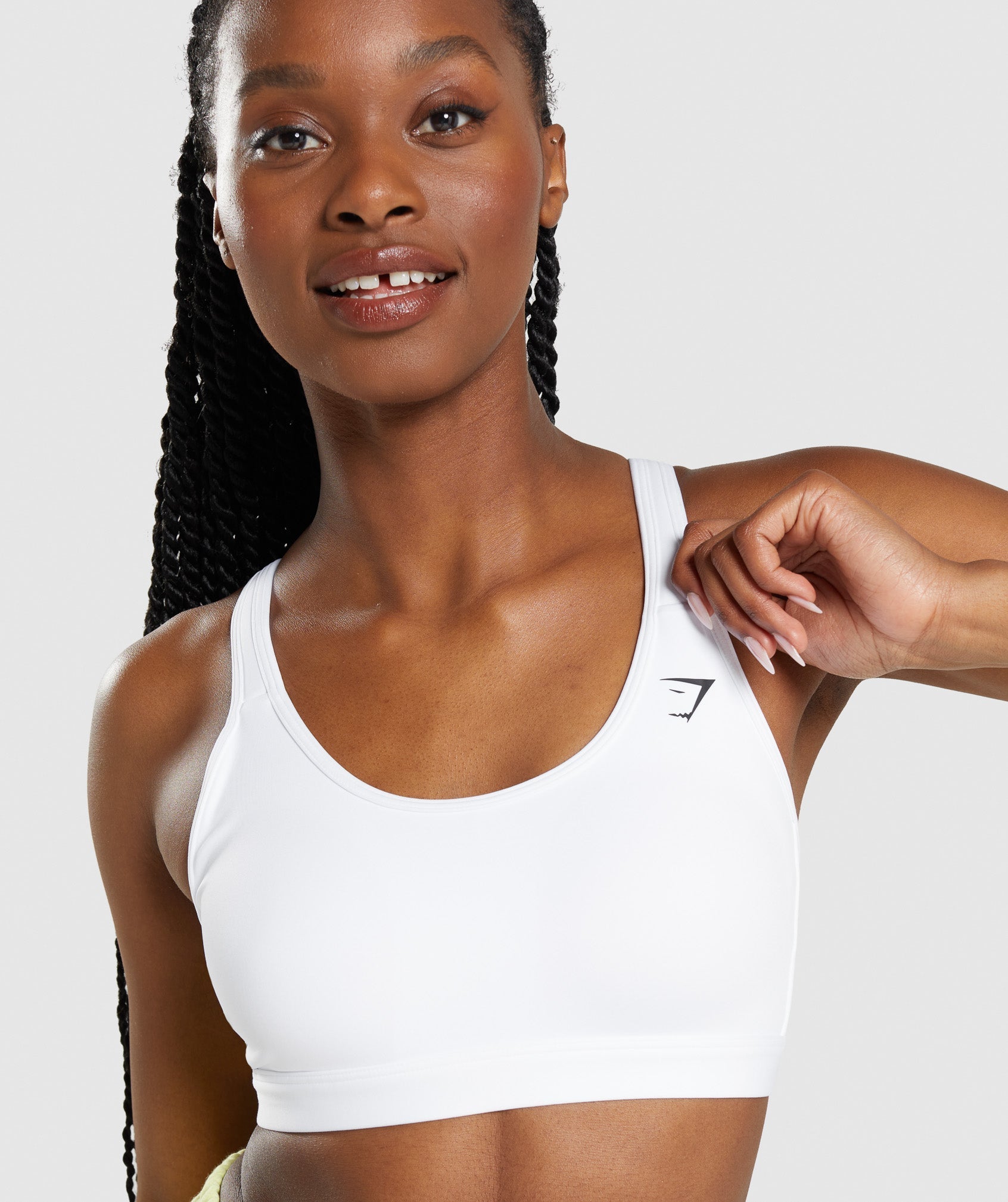 Gymshark [Variation] V Neck Low Support Body Fit Sports Bra, White