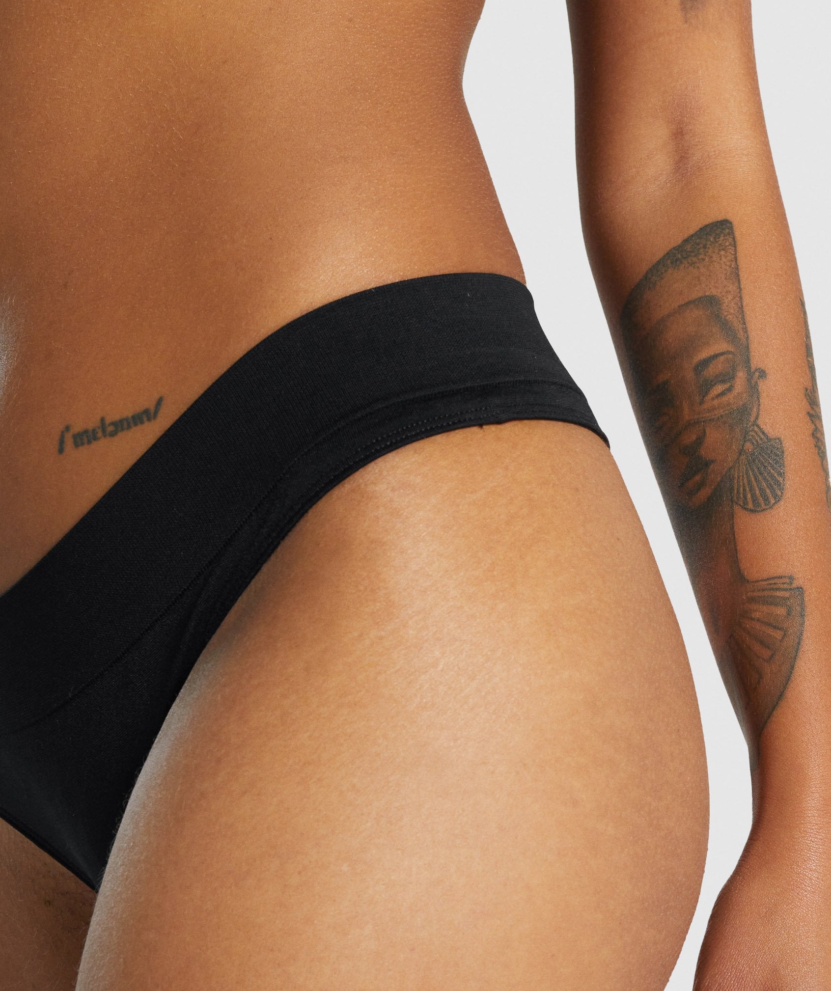 Gymshark Seamless High Rise Thong - Black