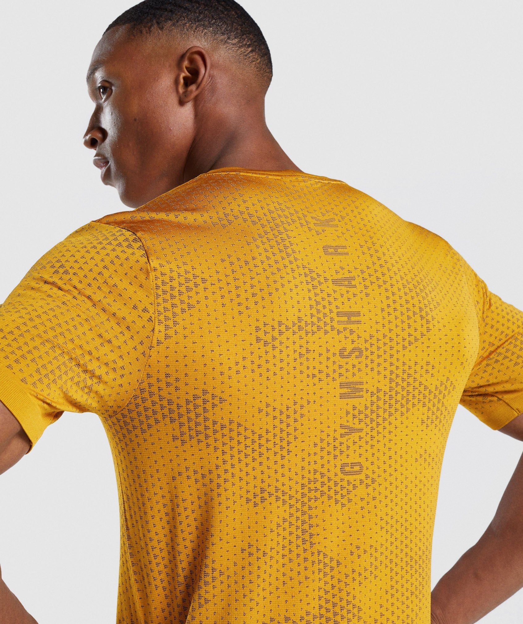 Sport Seamless T-Shirt in Turmeric Yellow/Black - view 5