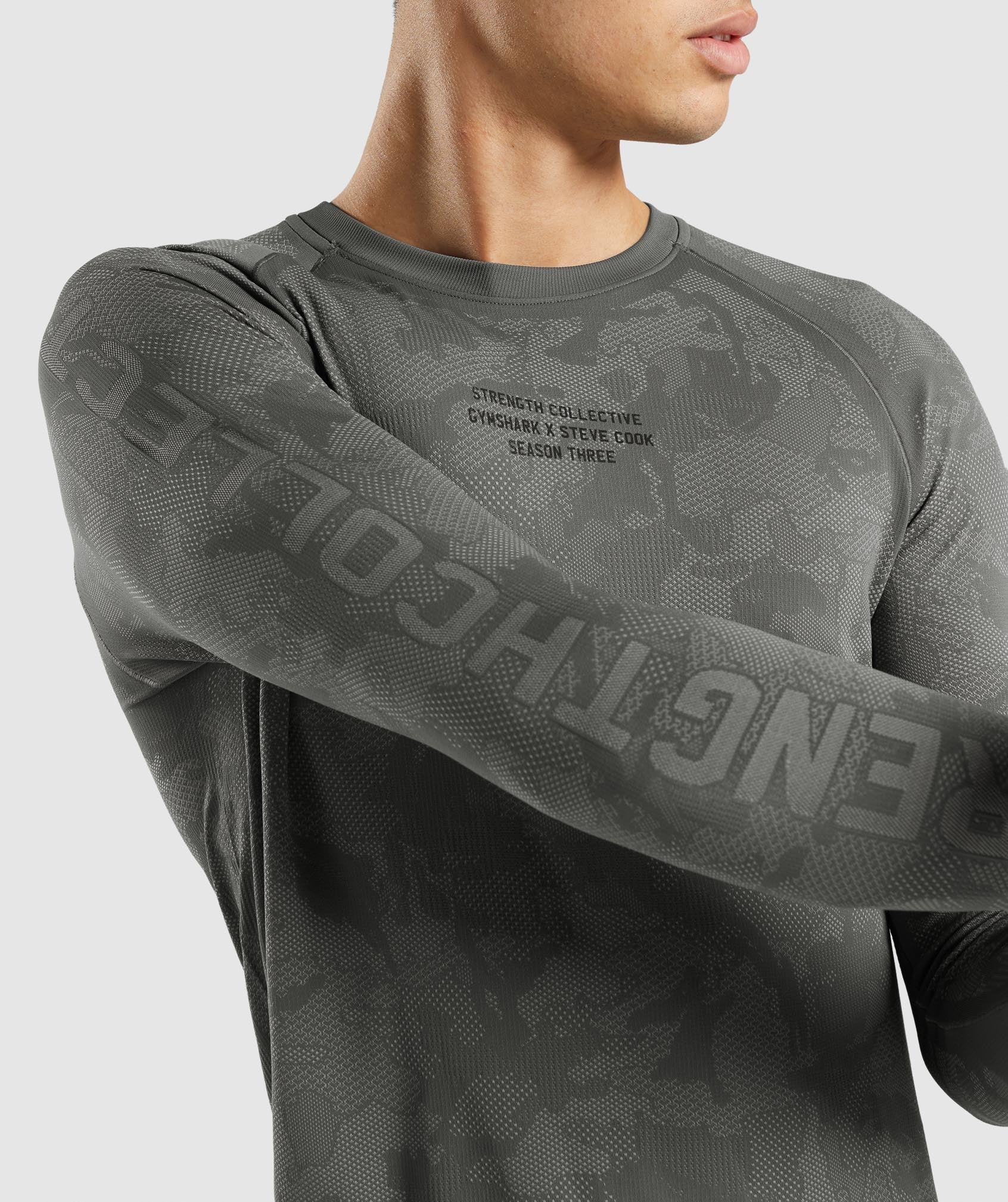 Gymshark//Steve Cook Long Sleeve Seamless T-Shirt in Charcoal Grey/Smokey Grey - view 6