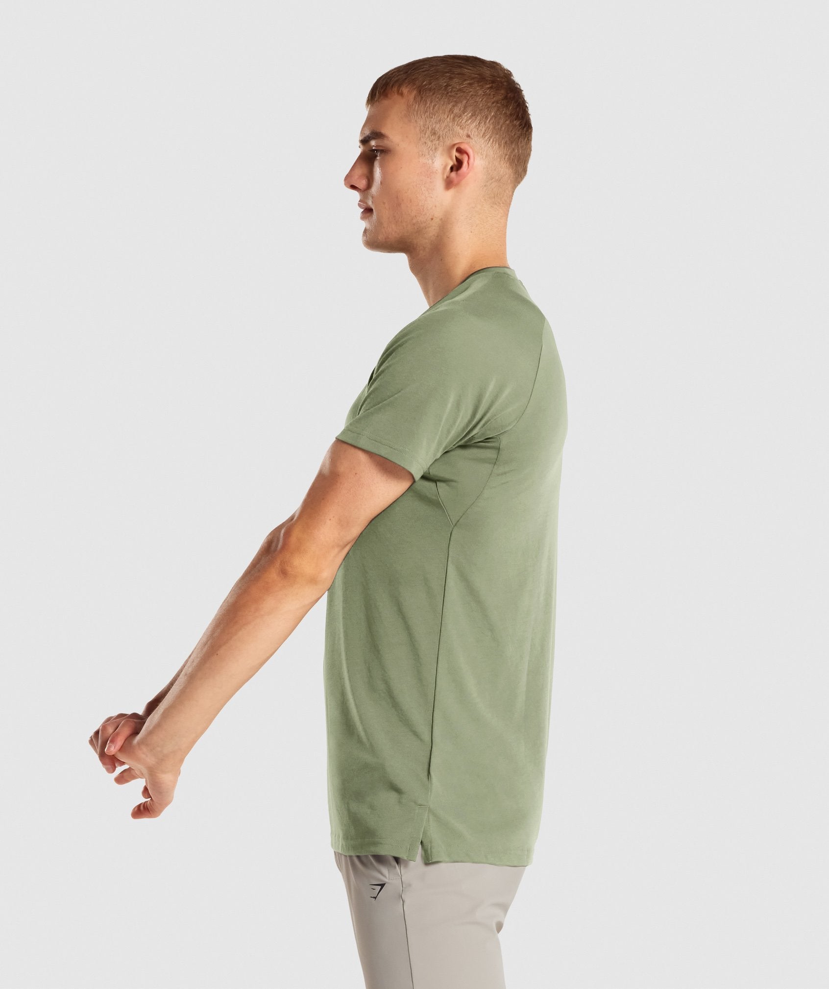 Studio T-Shirt in Green - view 4