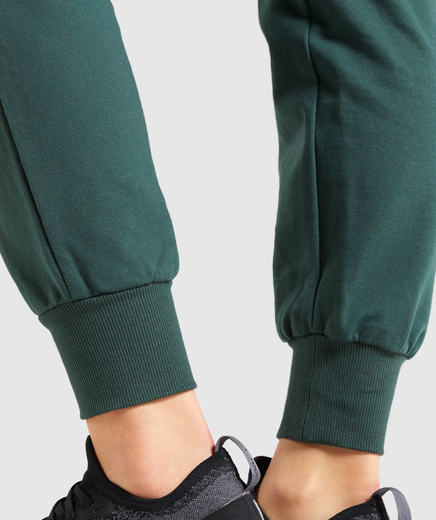 Training Joggers in Dark Green - view 6