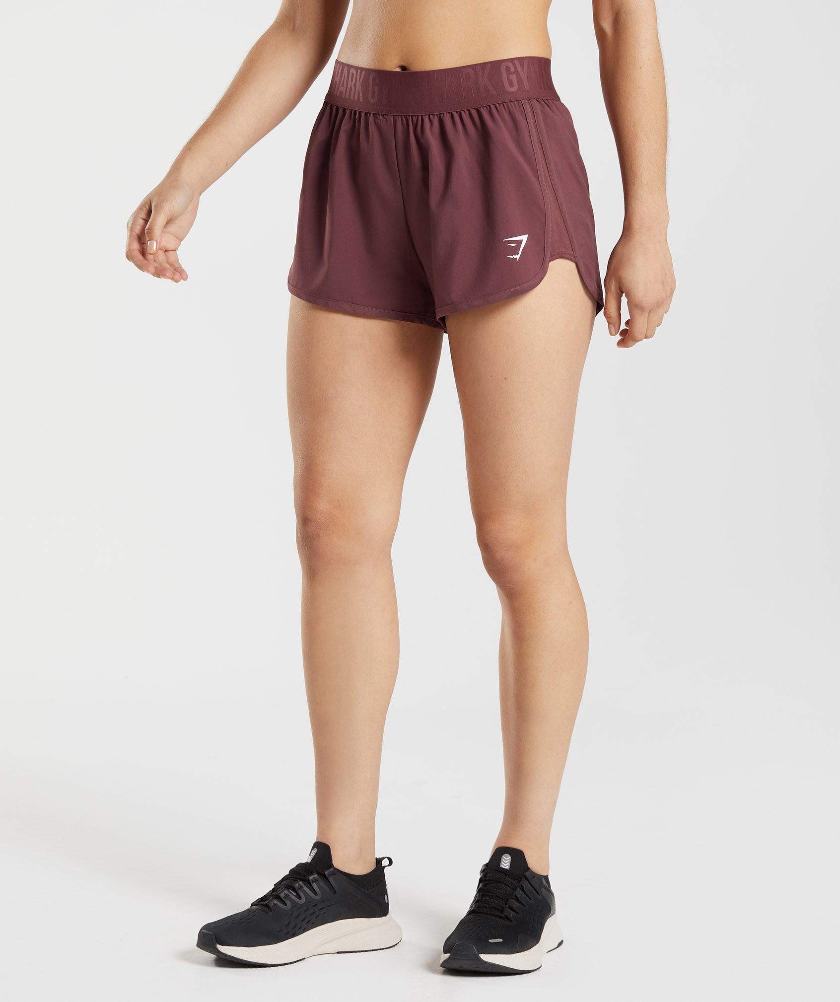 Training Loose Fit Shorts in Cherry Brown