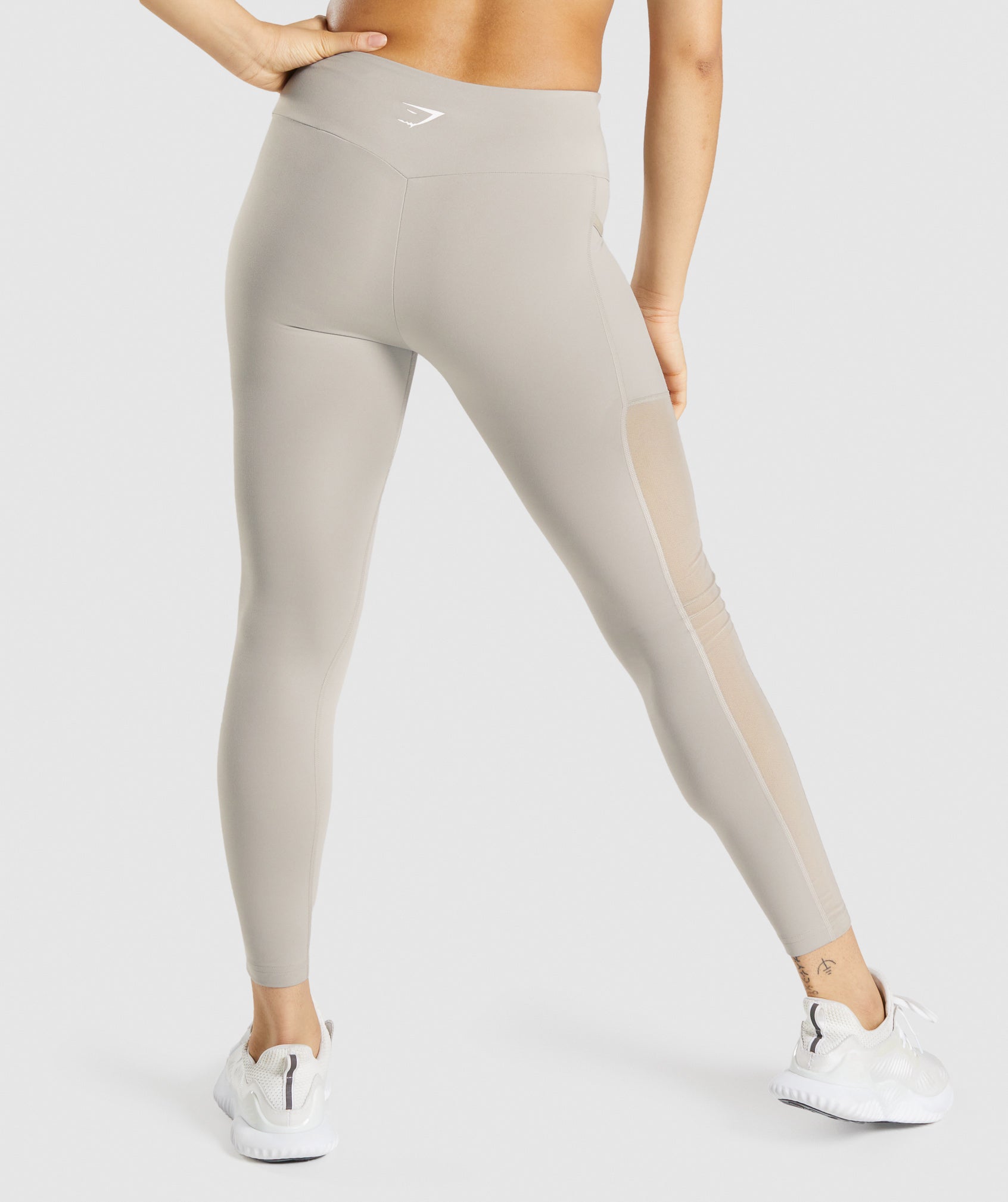 Training Mesh Pocket Leggings in Grey - view 2