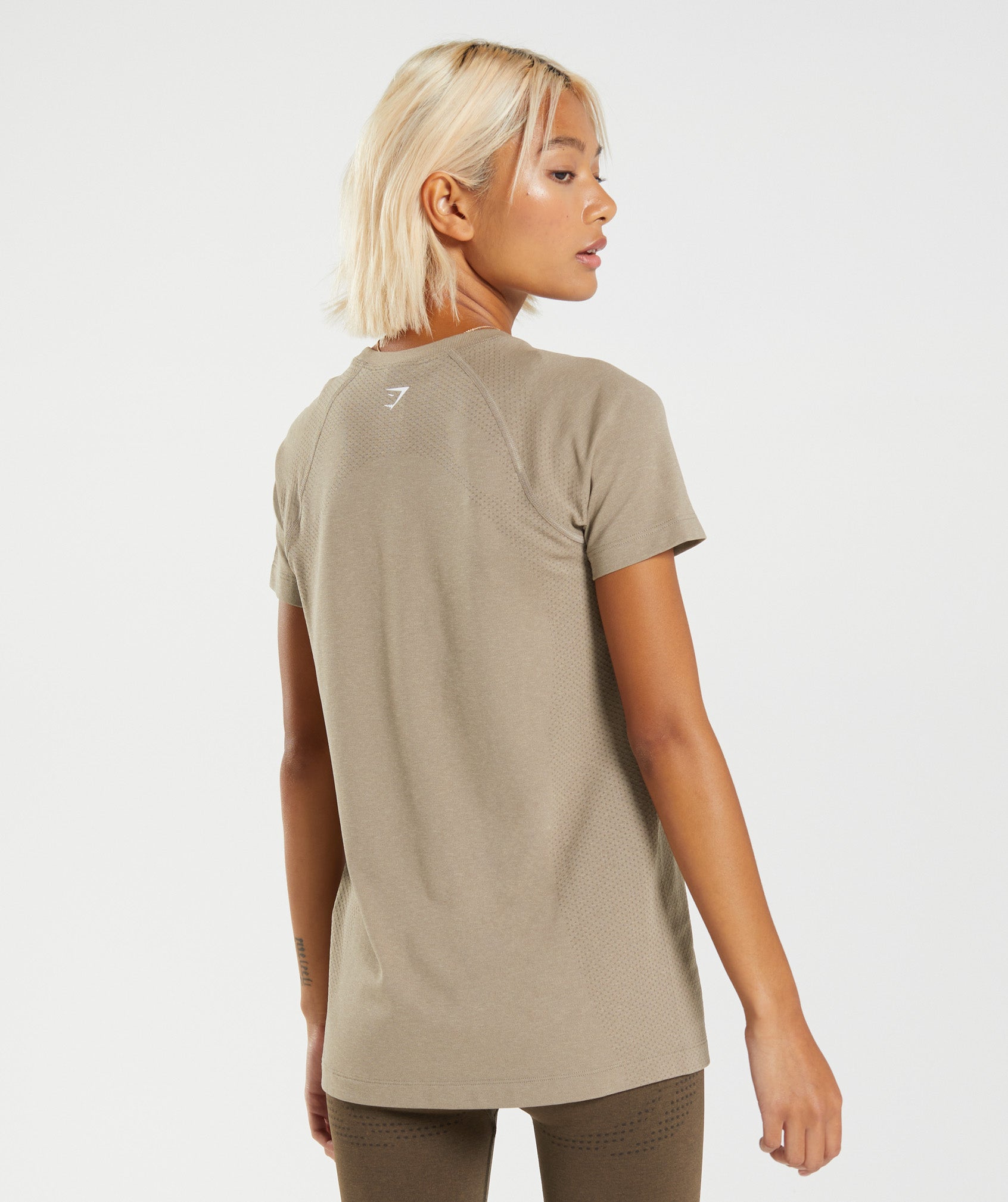Vital Seamless 2.0 Light T-Shirt in Vanilla Brown Marl - view 2