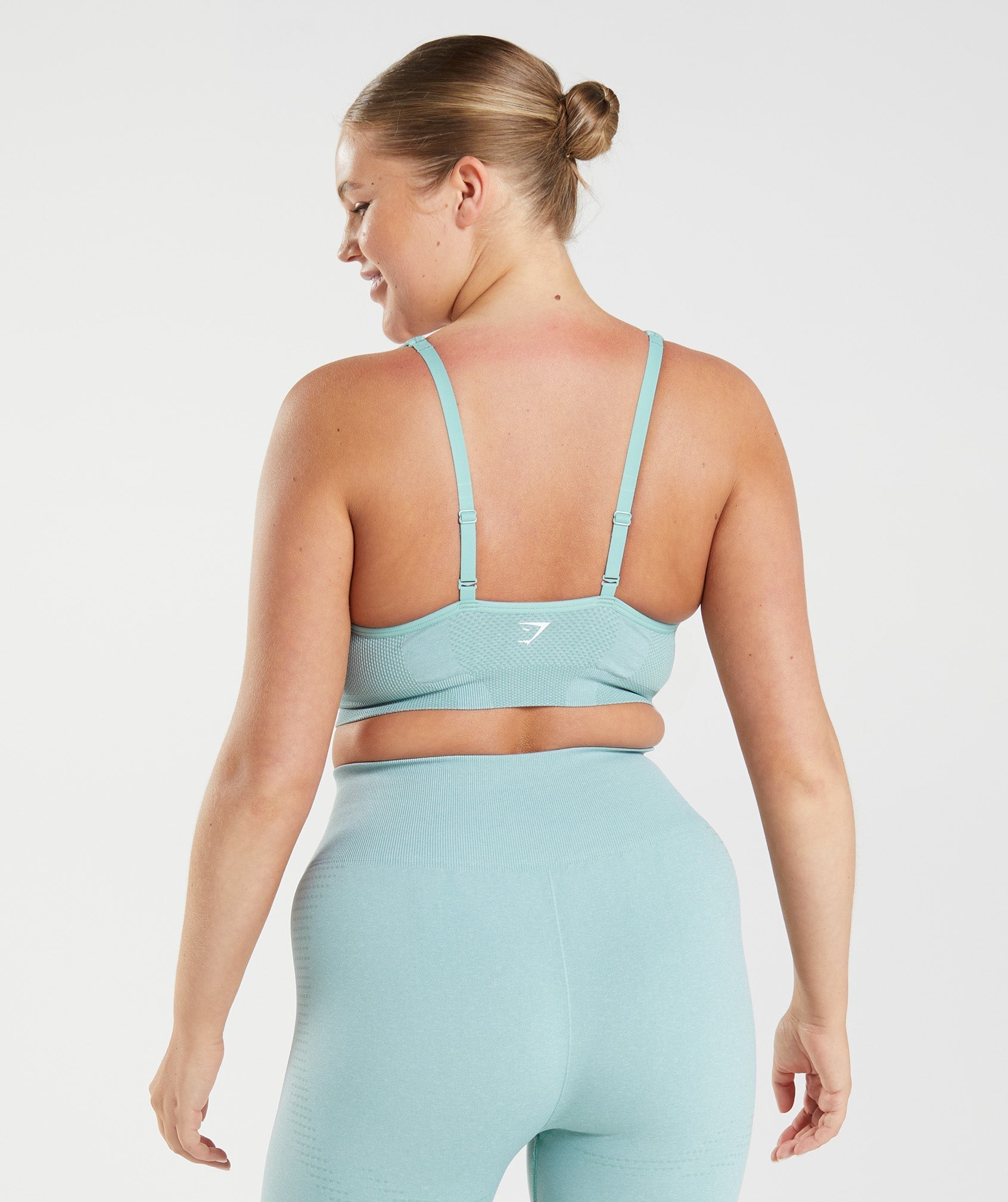 Vital Seamless 2.0 V Neck Sports Bra in Pearl Blue Marl - view 3