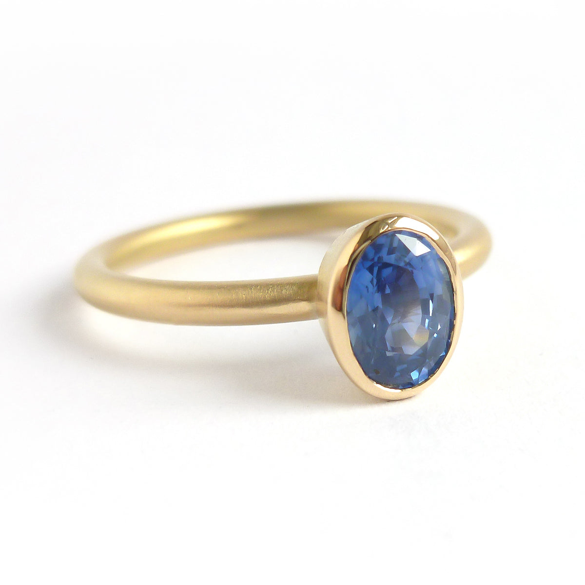 Contemporary, modern, bespoke, unique and handmade 18ct Gold Rings ...