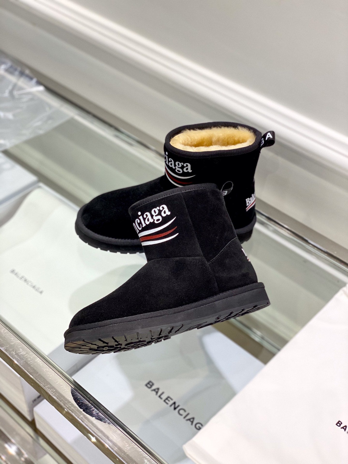 ugg balenciaga