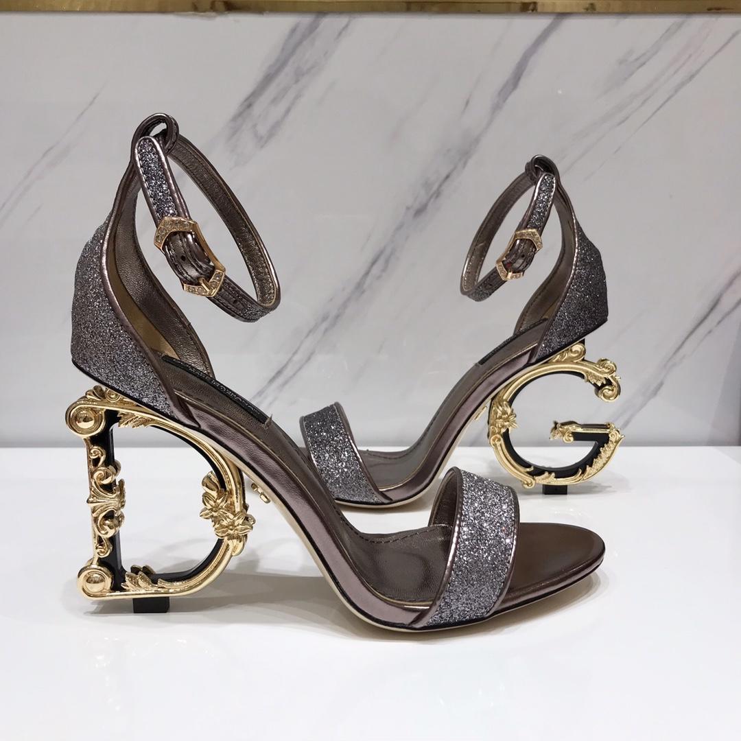 d&g gold heels