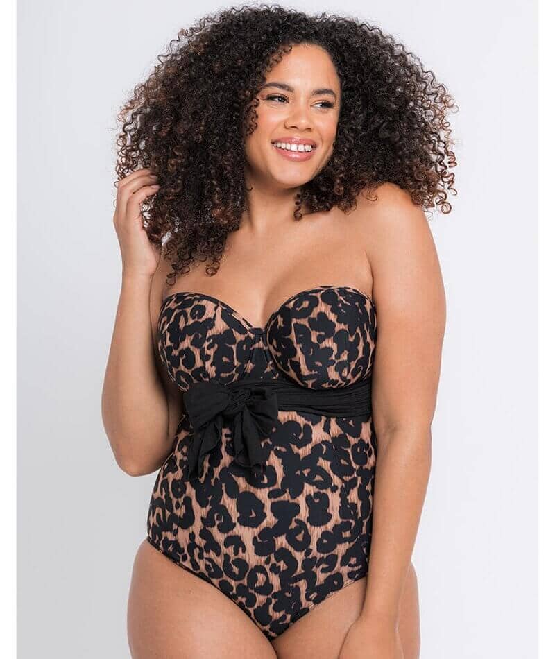 Our chlorine resistant shape Joanne has a classic twist shape that creates  a very flattering yet not too revealing swimwear neckline. Our multifit cup  wire free bra support fits best C cup