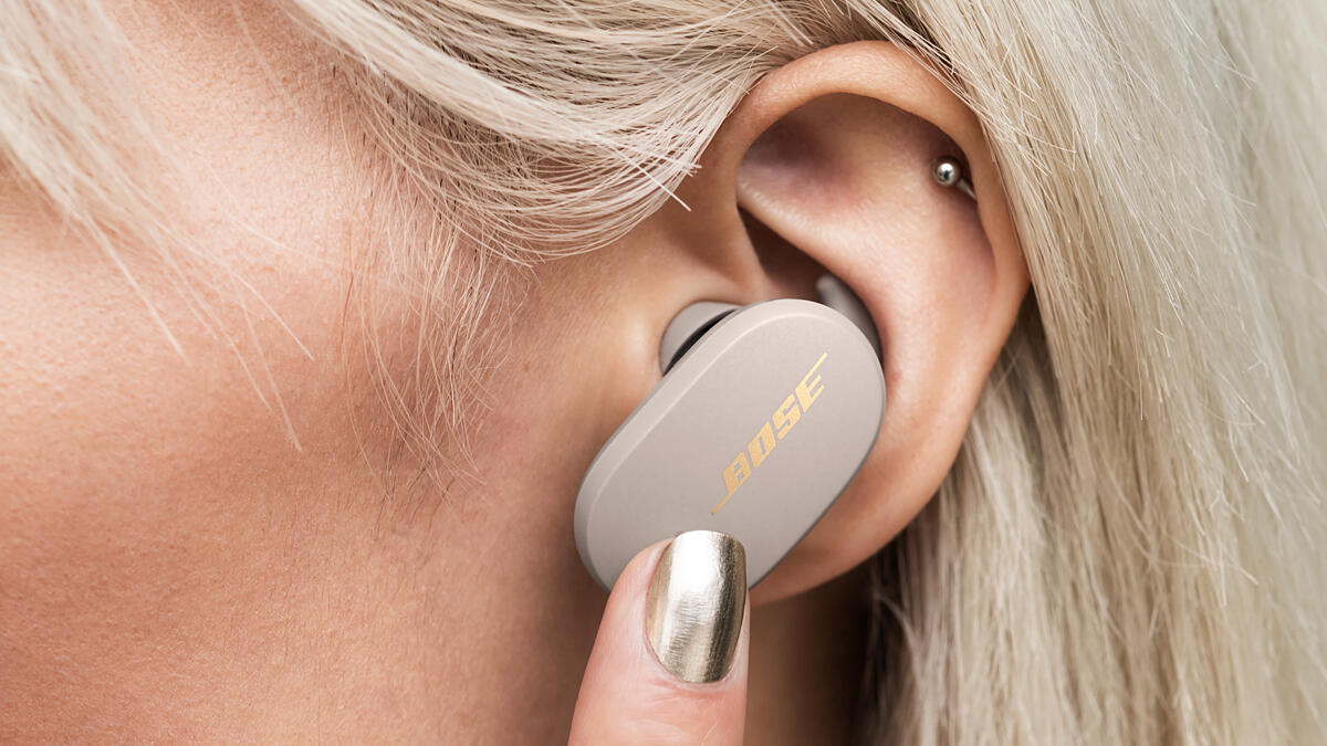 noise cancelling earbuds