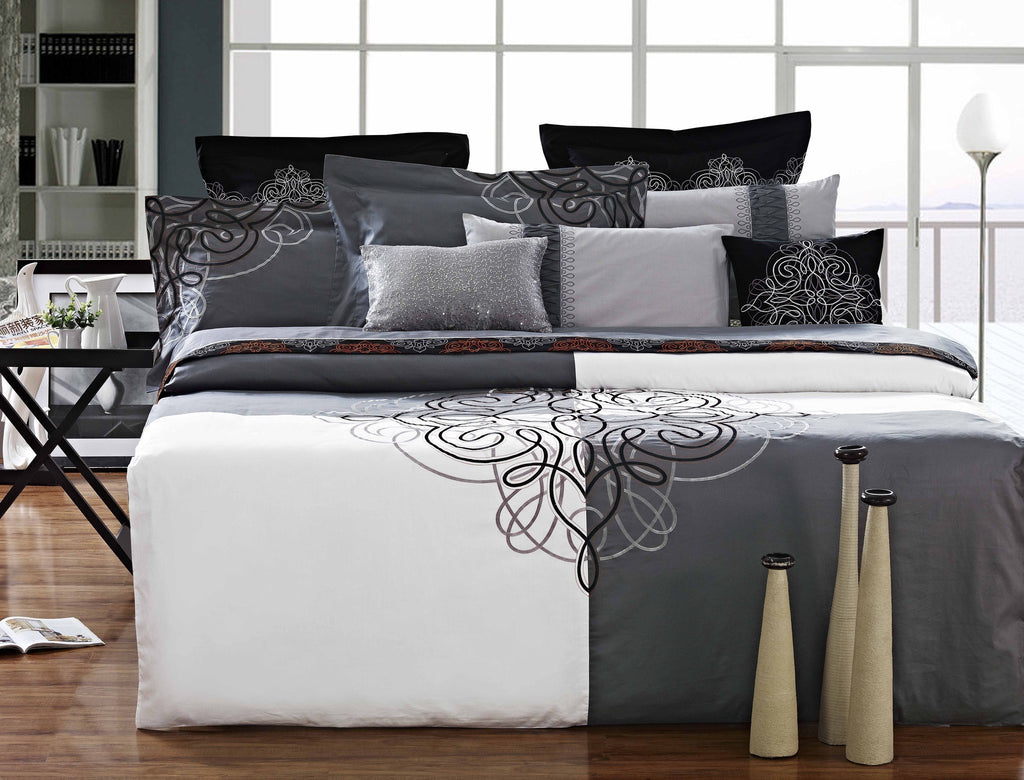 Buy Luxury Duvet Cover White and Black online in India. Best prices ...