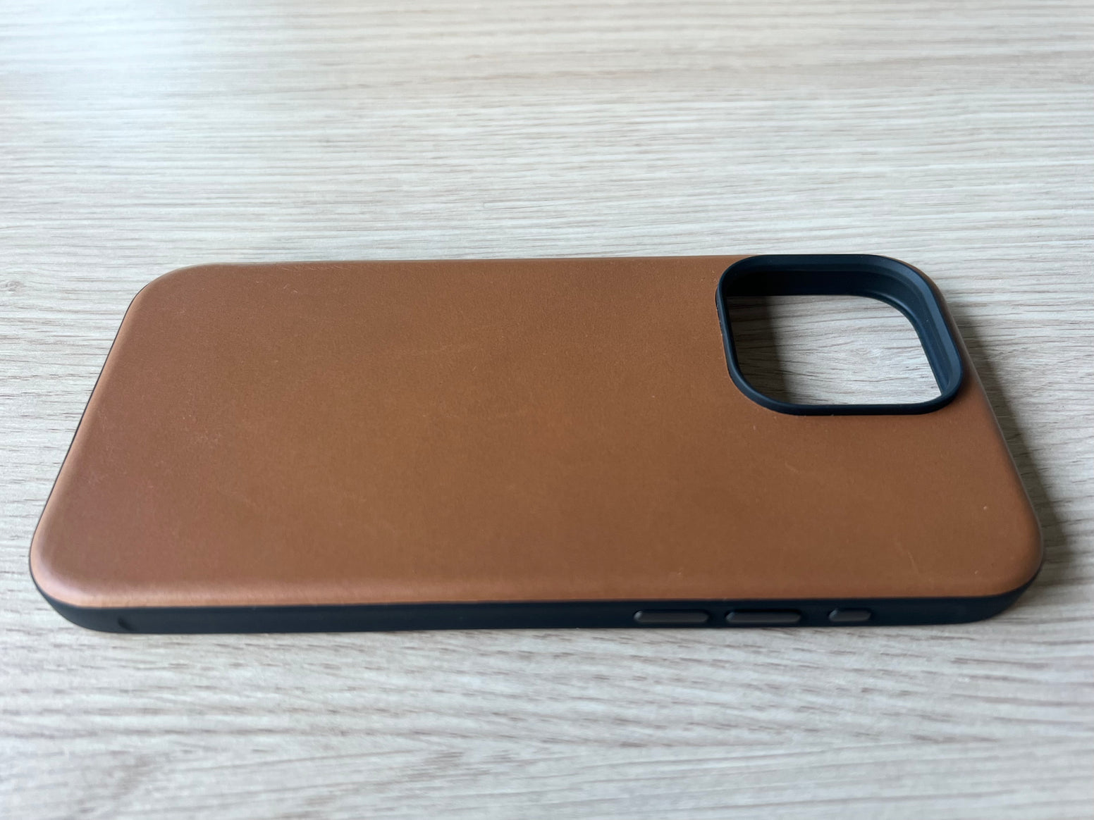 Nomad Modern Leather Case for iPhone 15 Pro Max - English Tan - Open Box
