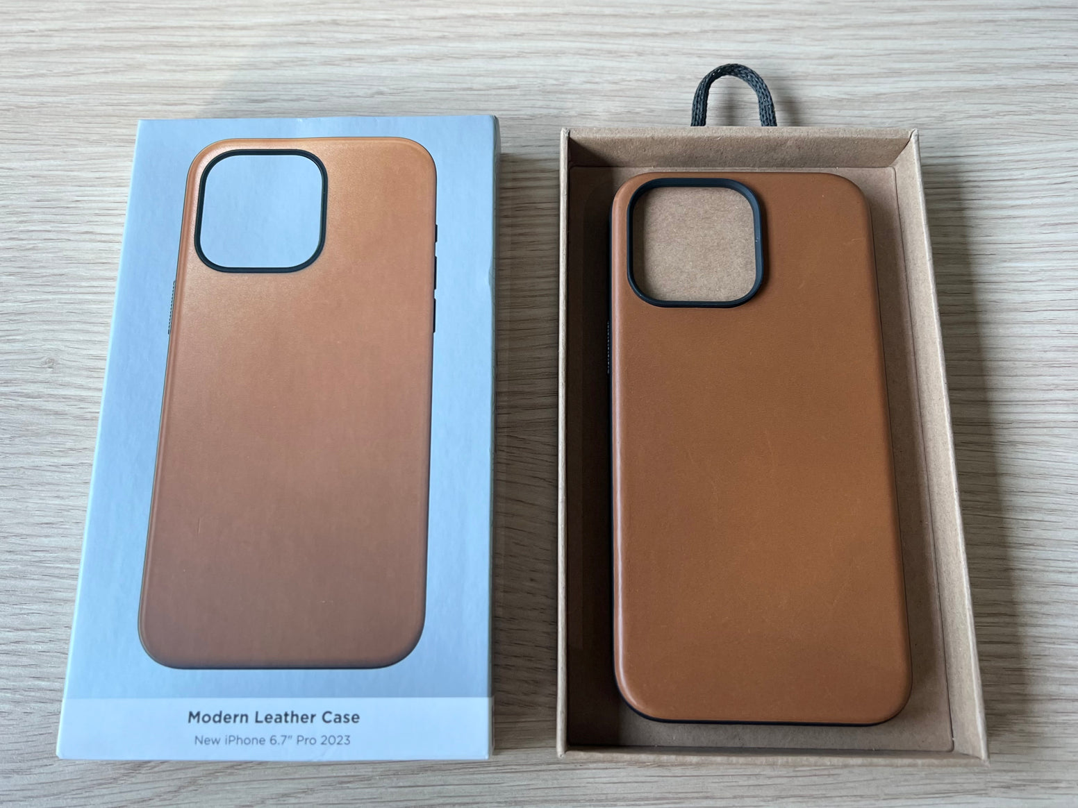 Nomad Modern Leather Case for iPhone 15 Pro Max - English Tan - Open Box