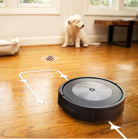 iRobot Roomba j7+ cleans poop - Wellbots