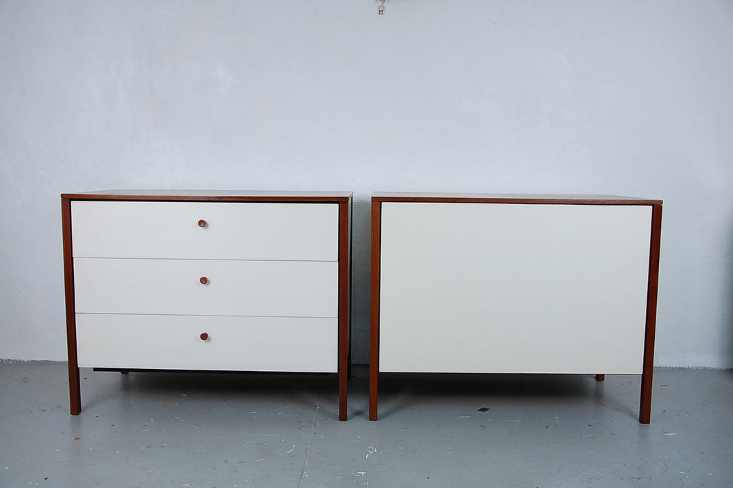 Florence Knoll Early 575 Madison Pair Of Teak And Laminate Three