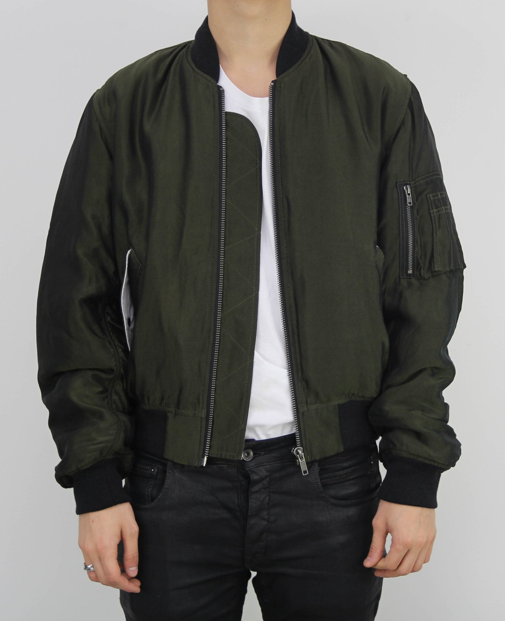 UNRAVEL PROJECT MA1 BOMBER JACKET 56 | www.jarussi.com.br