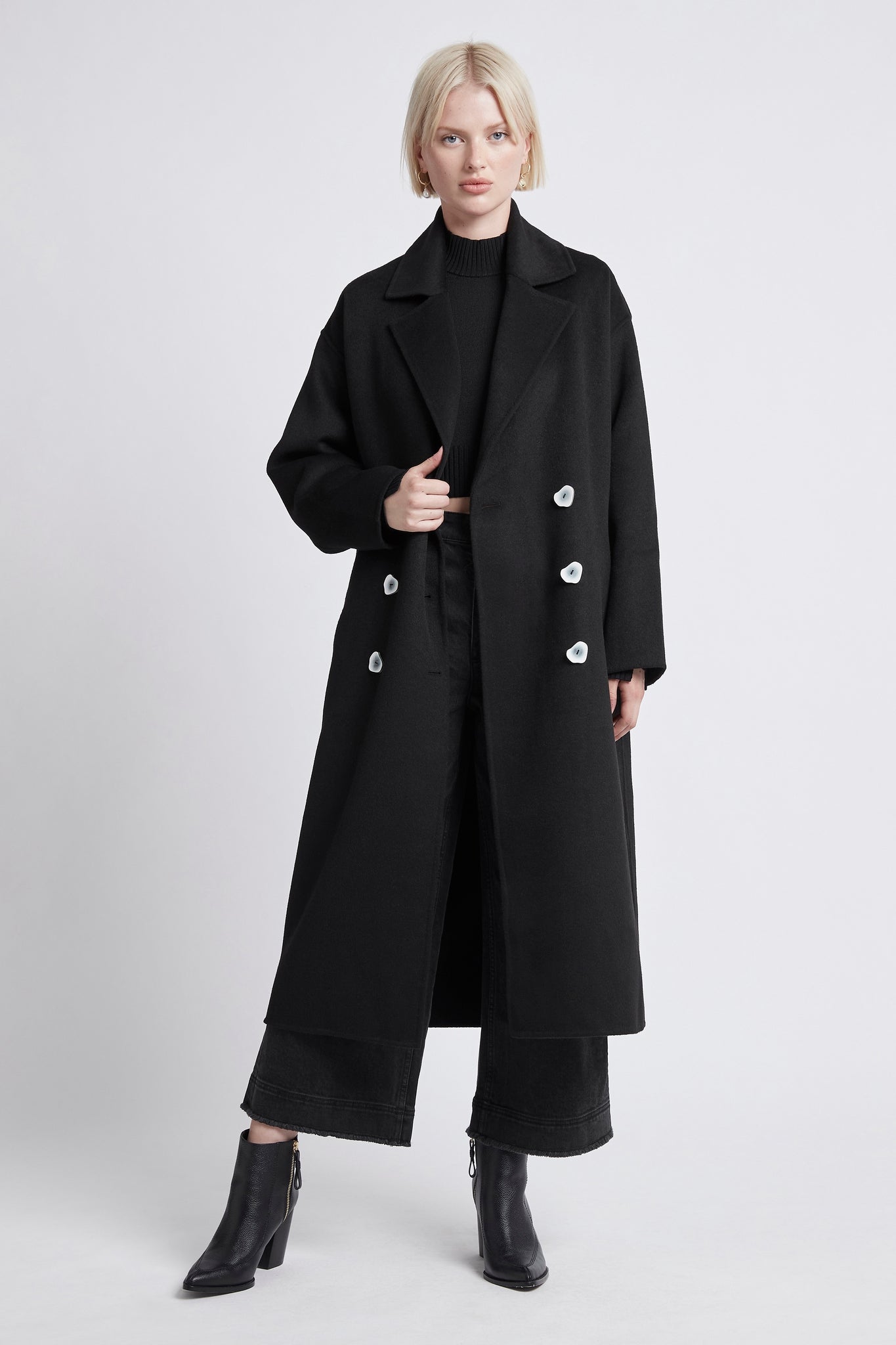 Encircled Coat in Black – Aje