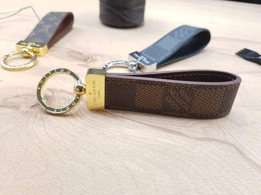 White LV Damier Keychain – ANDRA'S