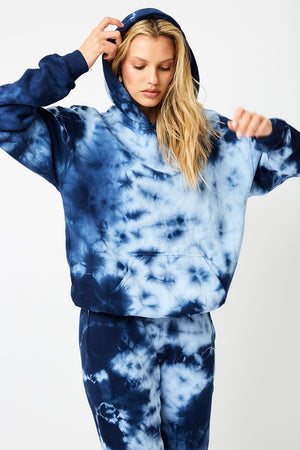 tie dye oversized sweatshirt