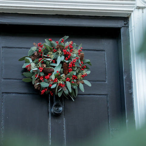 Zing Flowers - Berry Christmas Wreath