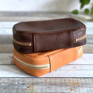 Utility Leather Case – Baum-kuchen