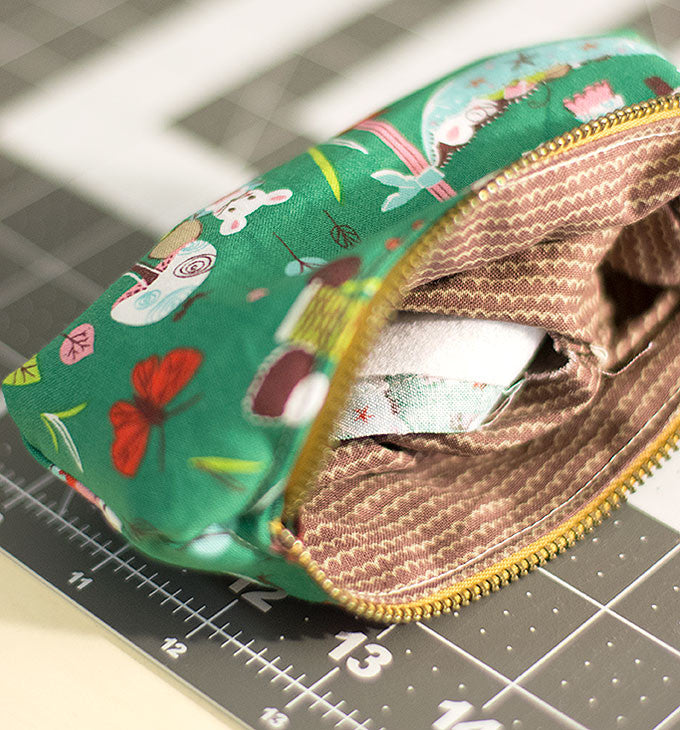 how to sew a zippered pencil pouch tutorial