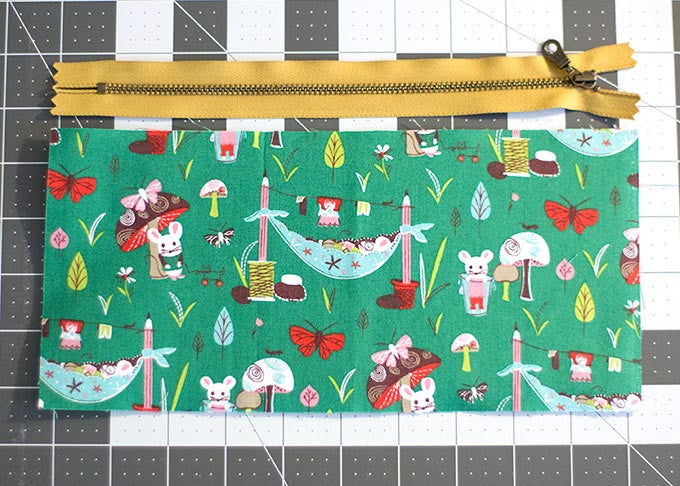 how to sew a zippered pencil pouch, a tutorial