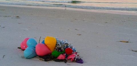 Balloon Litter / trash on the beach