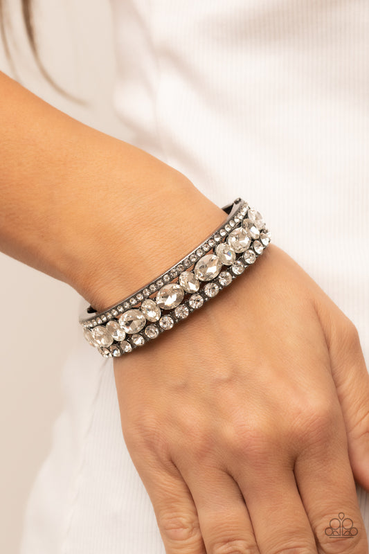 Paparazzi Bracelets - Gen Z Glamour - Silver –