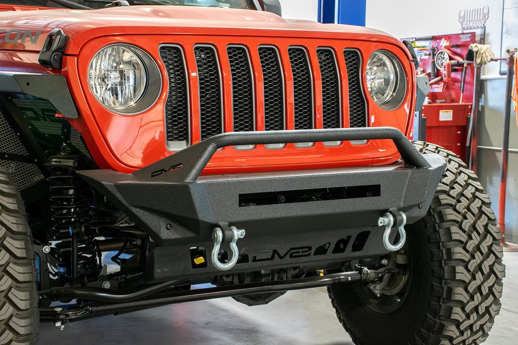 Jeep Wrangler JL / Gladiator Front Bumper with Bull Bar DV8 Offroad - – AWT  Jeep Edition