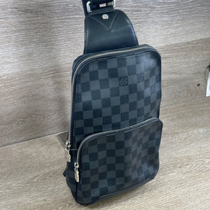 Louis Vuitton District NM Messenger Bag - Damier Graphite PM – Chicago  Pawners & Jewelers