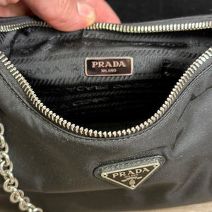 Prada Re-Edition 2005 Nylon Shoulder Bag – Chicago Pawners & Jewelers