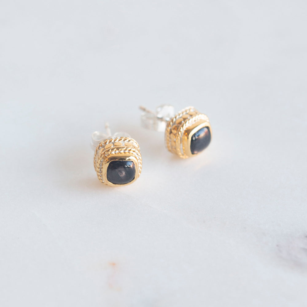 Pearl Stud Earrings – Salt & Sundry