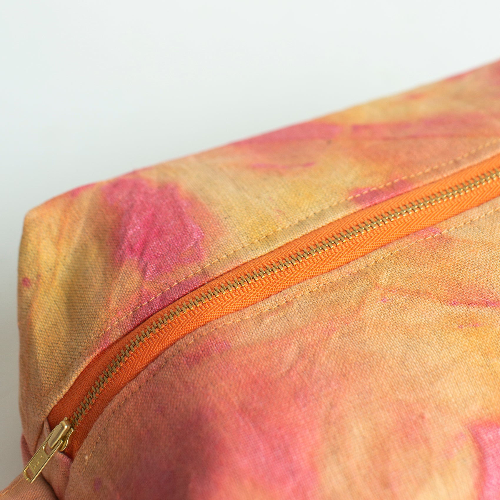 Shibori Travel Kit in Tango