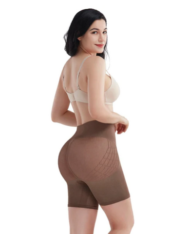 CurvQueen Kim Butt Lifter shapewear, designed with a natural-looking pad and high compression to instantly lift and enhance your butt, giving you a full, round, and lifted look.