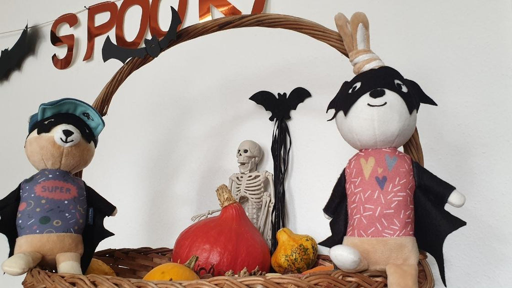 Halloween kostümierte Rockie Spieluhr | Jay & Ivy als Fledermäuse
