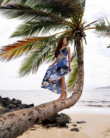 Wrap pants and top set two piece outfit wide leg pants tie pants adjustable harlem pants halter top bandeau tropical beach maui oahu hawaii hawaiian matching outfit floral bamboo ginger blue flowy dress beach outfit palm tree photo